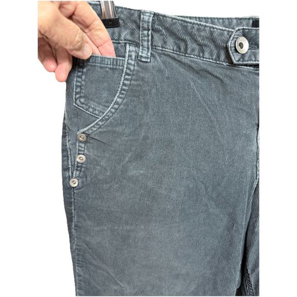 TORRID Women's Gray Corduroy Capris Sz 14 Preppy Classic Casual - Picture 3 of 14